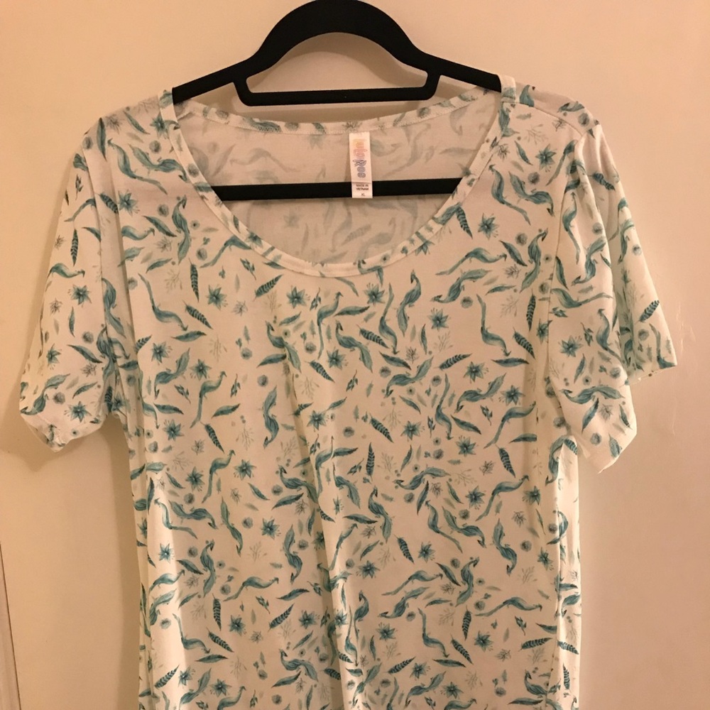 Lularoe classic T
